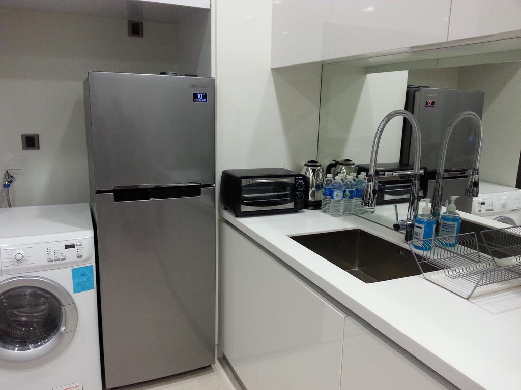 Kl101​ ​Service Suite​ ​​At Soho Suites Klcc กัวลาลัมเปอร์ ภายนอก รูปภาพ